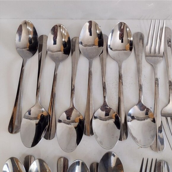 Lot 38pcs Phaltzgraff 18/0 Legacy Stainless Steel Flatware Knives Forks Spoons - Picture 5 of 9